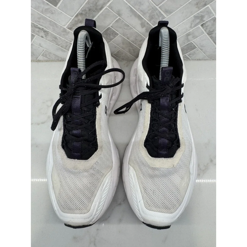On Cloud Cloudnova Running Shoes Womens Size 8.5 White Athletic Lace Up Sneakers